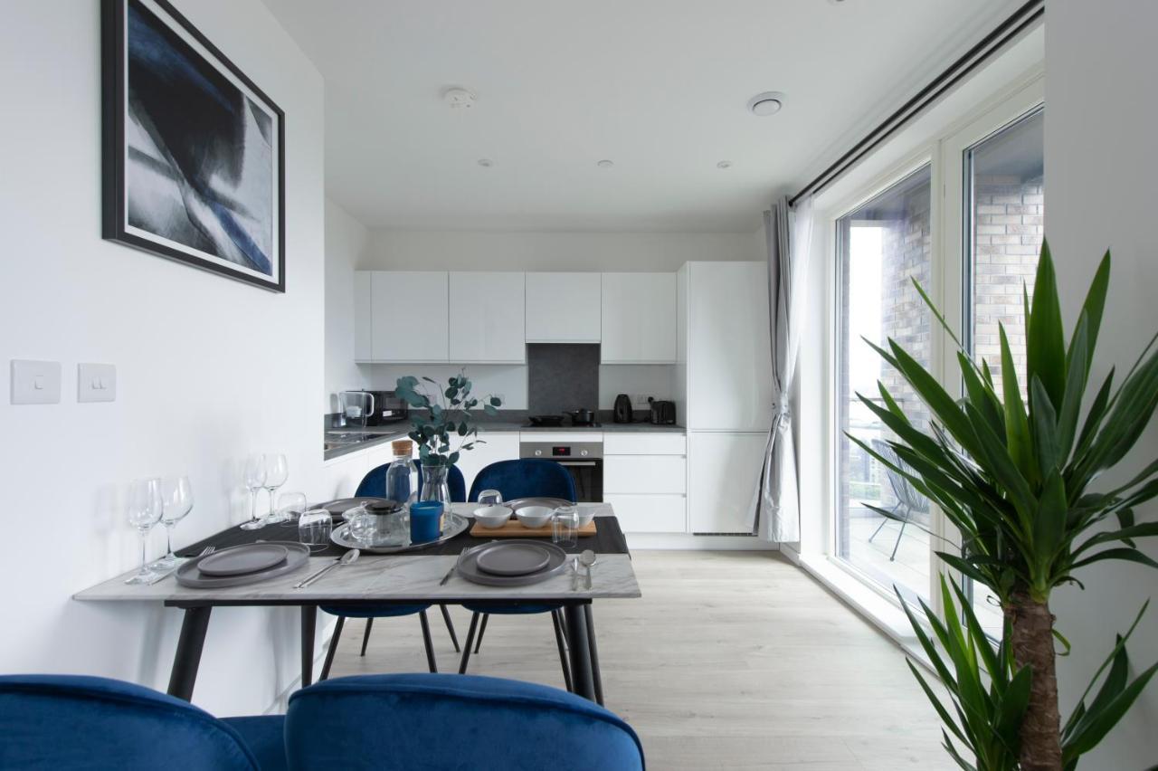 Ac Luxe Penthouse With Free Parking Apartment Londra Exterior foto