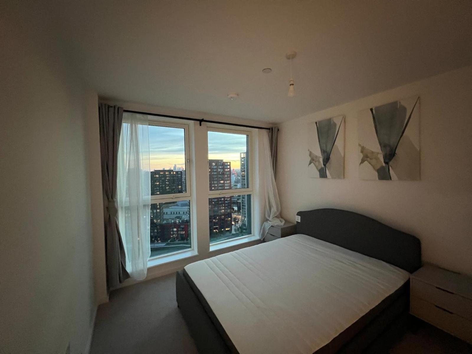Ac Luxe Penthouse With Free Parking Apartment Londra Exterior foto
